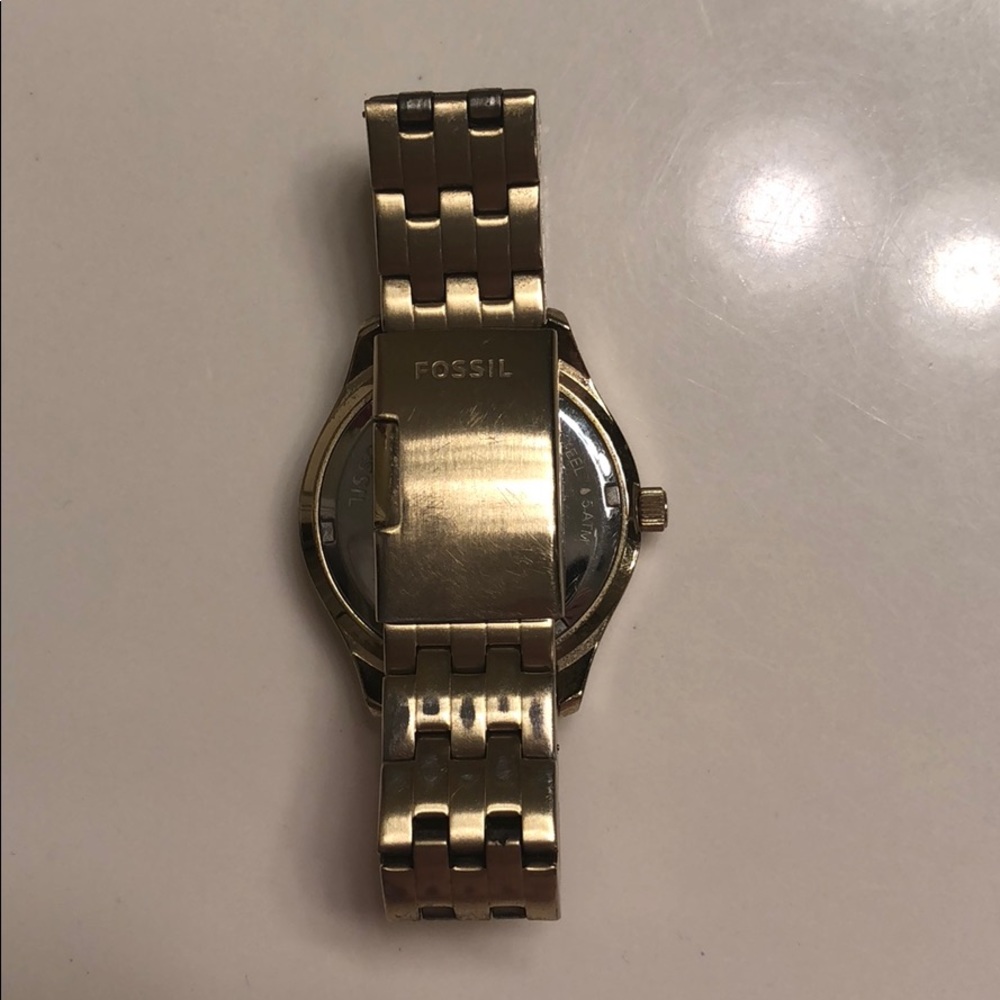 Fossil Watch - Picture 2 of 5